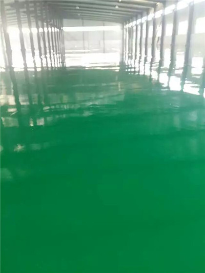 秀峰给你一份 地坪漆施工 + 维修（翻新）